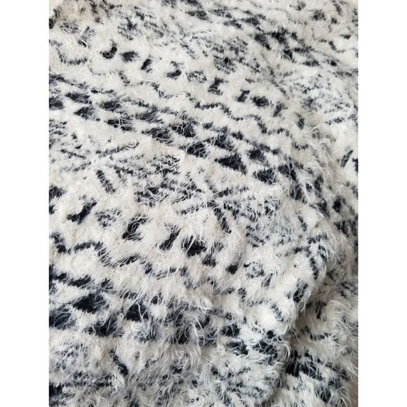 Cirana Aztec Western Pattern Cardigan - Picture 5 of 7